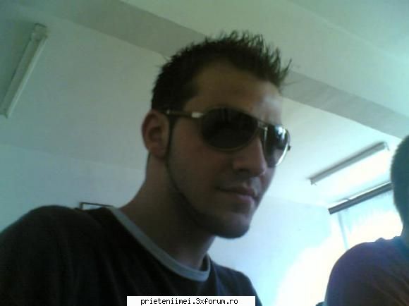plashe qm canta boiatu` si mai e si un prieten ff bun

app canta rapp :limba:  manca`l`ar mama d