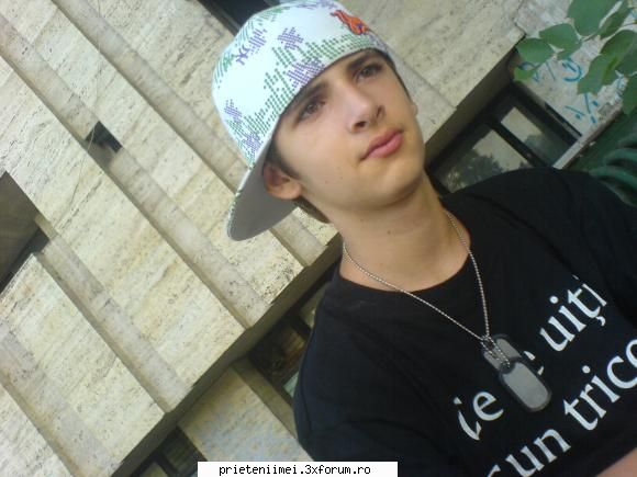 yo - asa .. si am ajuns la hip-hop :D - lil traceur